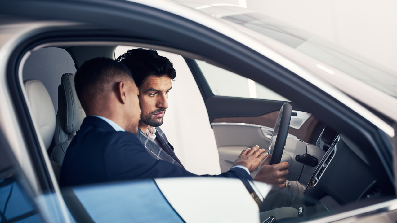 Volvo consultation inside a car